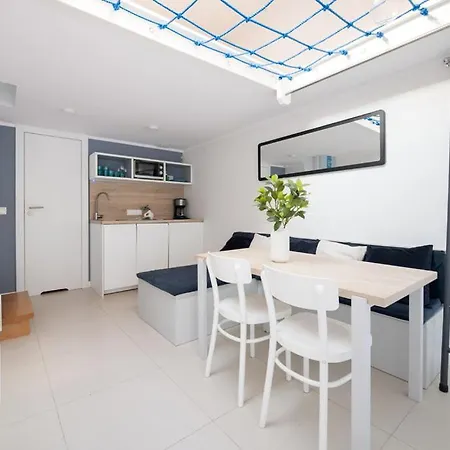 Szczęśliwa 13 Apartament *